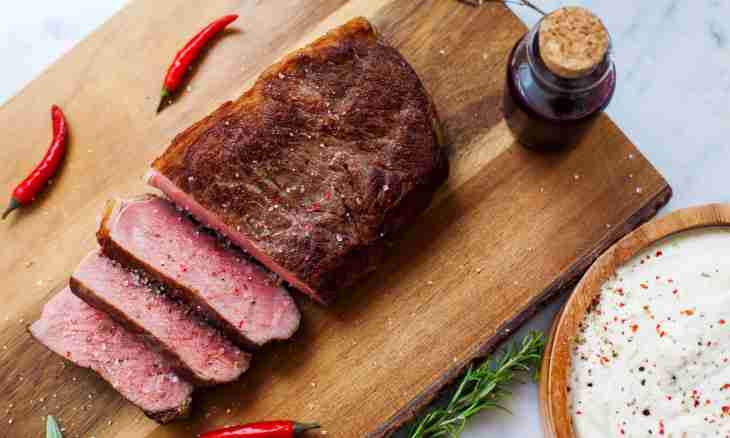 How to make beef in wine marinade