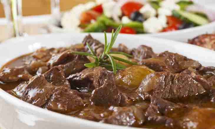 Stewed meat with prunes: recipe of an original dish