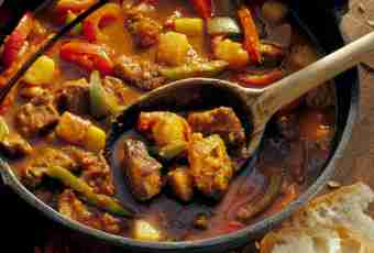 Beef goulash with potatoes