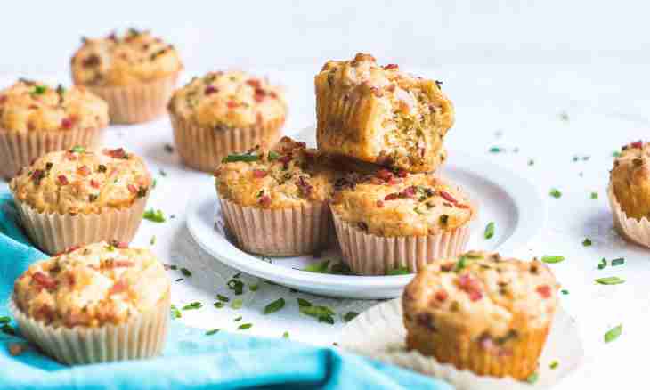 Cottage cheese muffins: simple recipe of difficult pastries