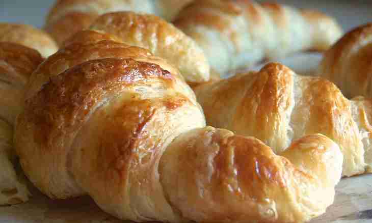 How to bake croissants by means of the bread machine