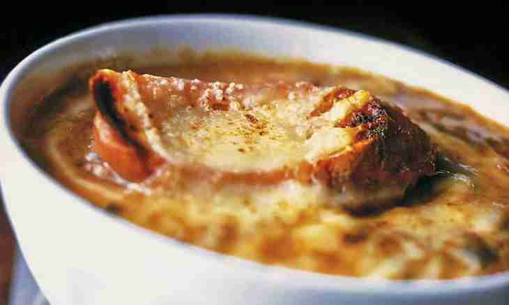 The French onions soup - the history of emergence and the recipe