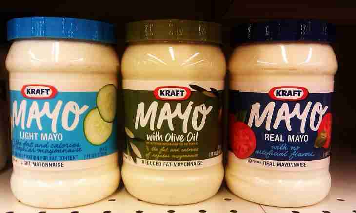As it is correct to make mayonnaise