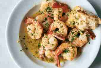 The shrimps fried in limonno garlic sauce