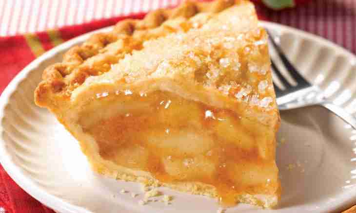 Apple rosemary pie