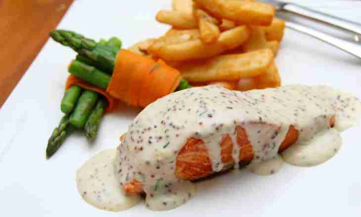 How to make fillet of a turkey with mustard and orange sauce