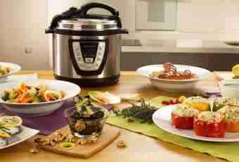 How to make a useful lunch for the child in the multicooker