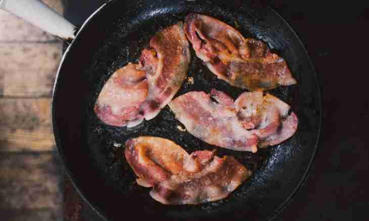 How to fry bacon