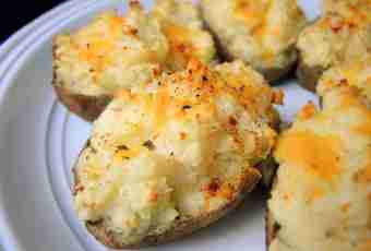 How to make potatoes baked in cream with cheese
