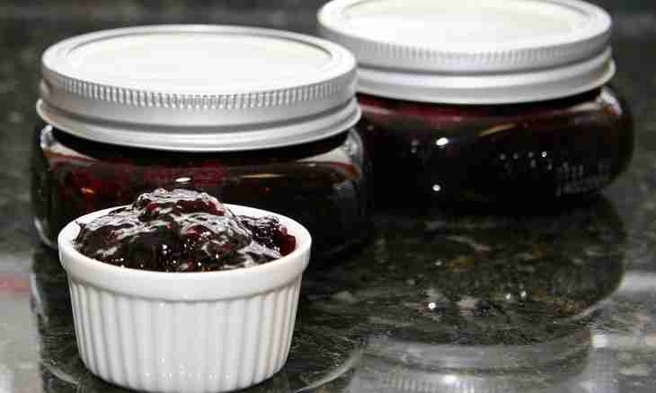 How to cook tasty bilberry jam