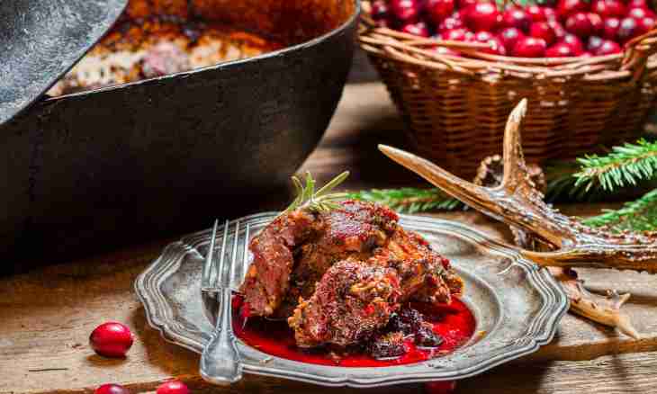 Meat in cherry sauce