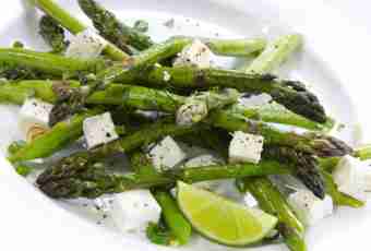 How to prepare an asparagus lettuce