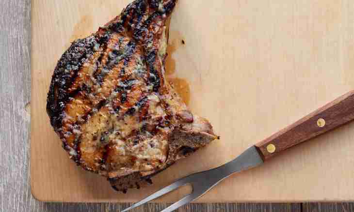 How to prepare chops in an oven