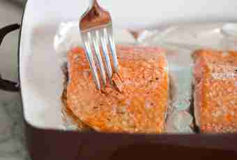 How tasty to bake a salmon in an oven