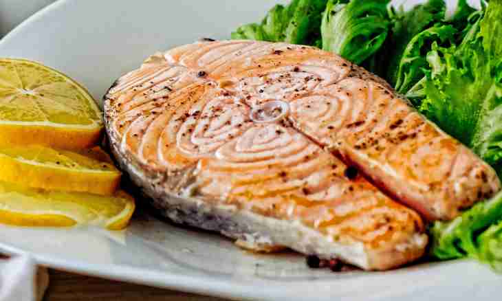 How to prepare a fried salmon