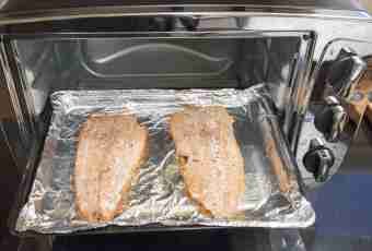 How to bake in an oven fish in a foil