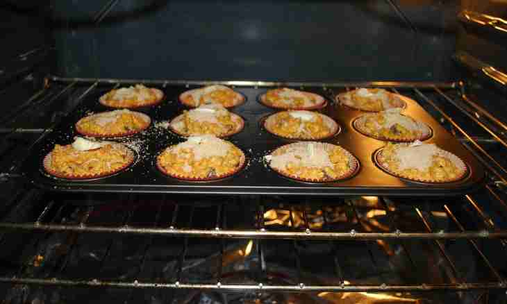 How to make pies in an oven