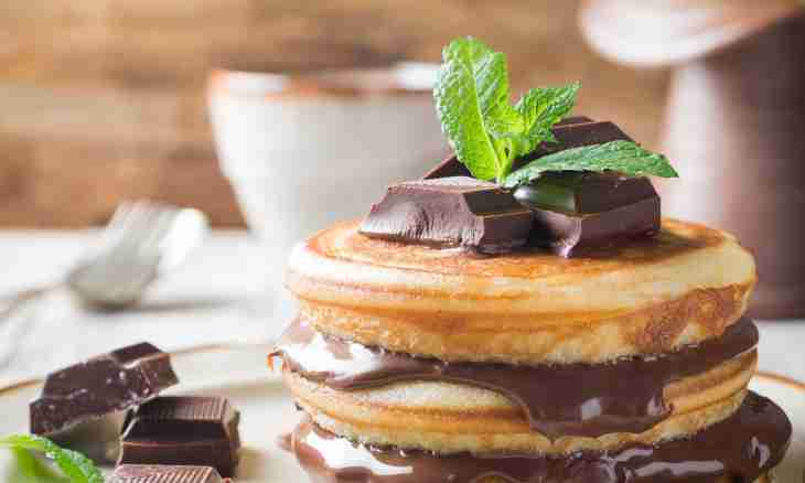 Pancakes with a chocolate and mint stuffing