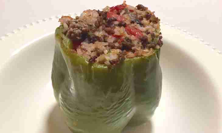 How to make stuffed peppers with meat stuffing