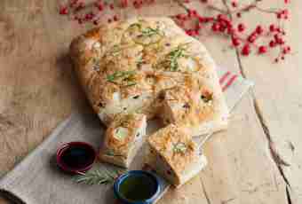 Focaccia with garlic and cheese