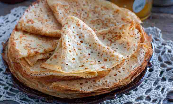 How to roast thin pancakes on kefir