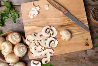 How to make brochettes from champignons