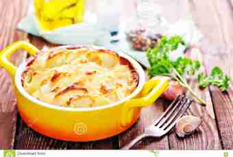 Dauphin potatoes baked under cheese