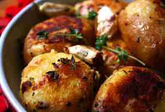How to make potatoes stuffed with meat in an oven