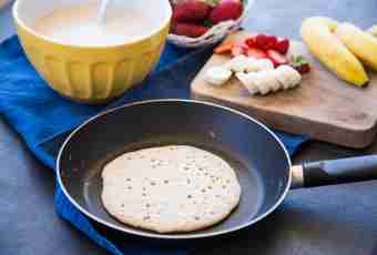 How to prepare pancake-shaped sacks with a stuffing