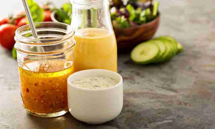 How to make universal sauce with mustard, honey and apple cider vinegar