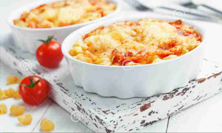 Pasta with baked tomatoes