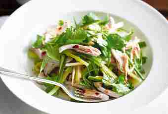 How to make tasty fish salad: two recipes