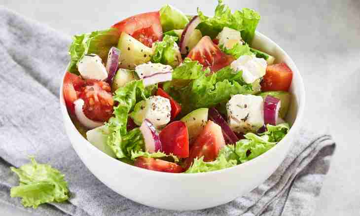 How to make the Greek salad or traditional salad in a rural way