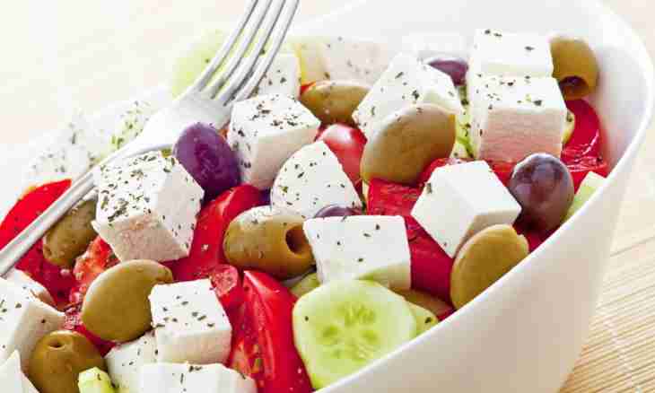 How very quickly to make the Greek salad