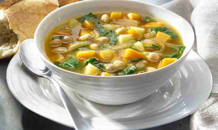 Pea vegetables soup