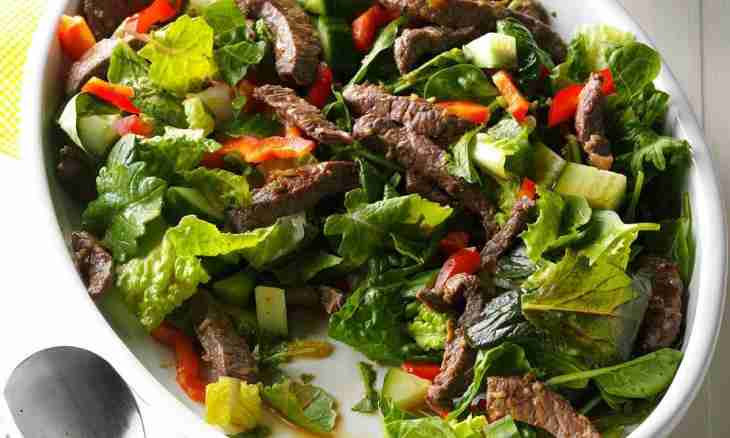 Salad from boiled beef heart