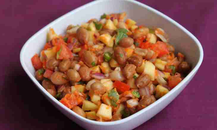 How to prepare a vegetable salad with peanut in Egyptian