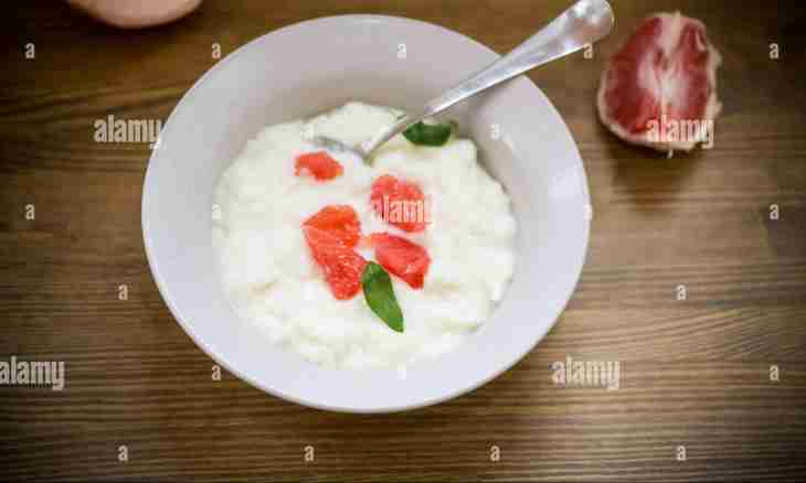 Secrets of cooking of semolina porridge