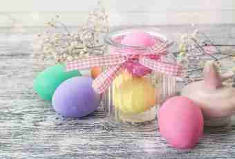 What to paint eggs by Easter with