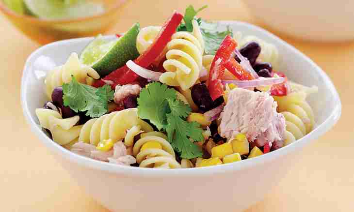 Tasty recipes of salads for New year