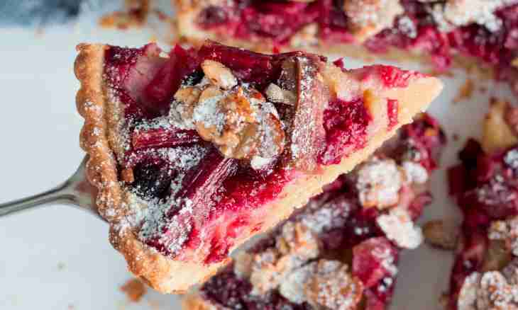 We cook tarts with a rhubarb