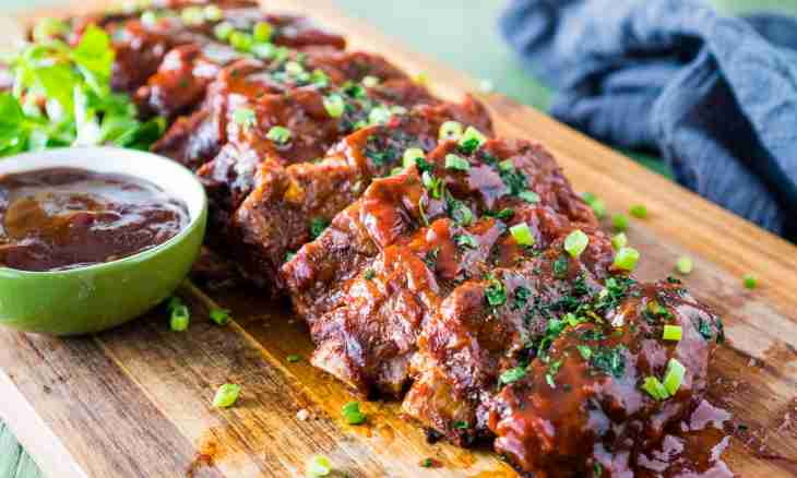 How more tasty to bake pork ribs with potato