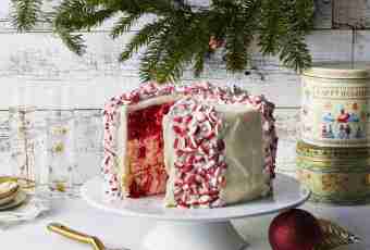 As it is beautiful to issue festive cake