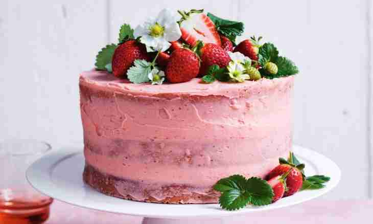 How to bake strawberry cake