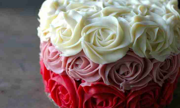 How to do on rose cake