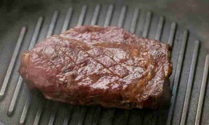 How to cook steak from beef of average pro-frying in a frying pan