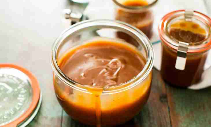 How to make caramel sauce