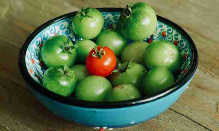 How to prepare a fruit candy from green tomatoes