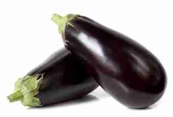 Eggplants with forcemeat and vegetables