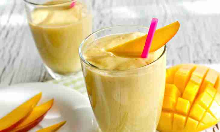 The refreshing milkshake with mango